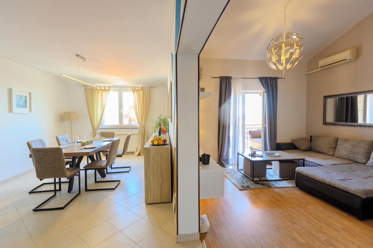 Apartment Rizzi Pula Buitenkant foto