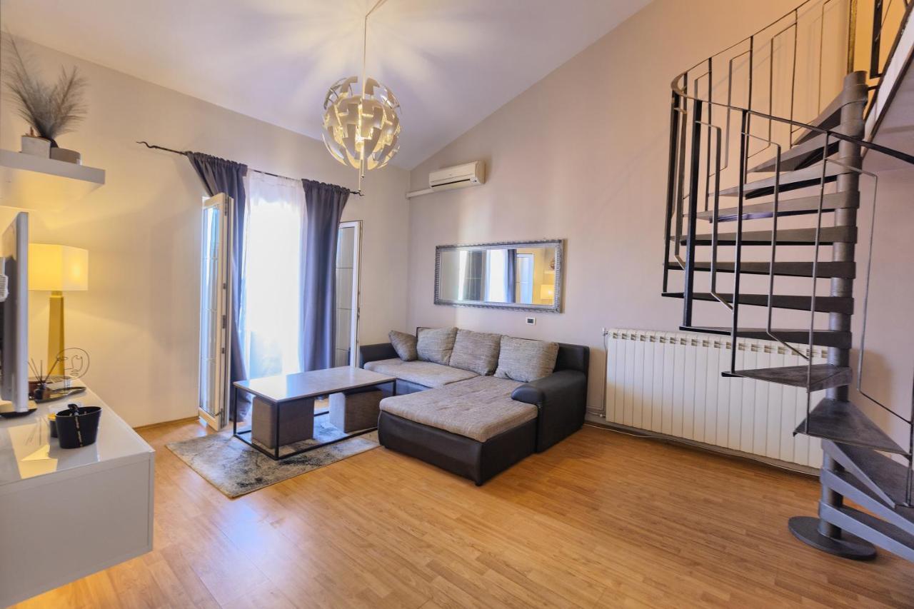 Apartment Rizzi Pula Buitenkant foto